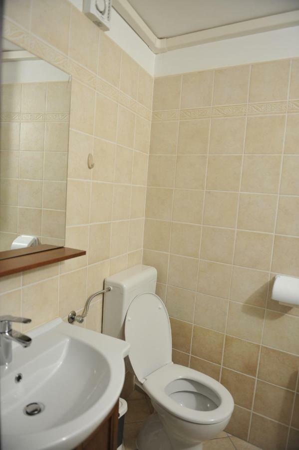 Apartmaji Kumar سمارتنو المظهر الخارجي الصورة